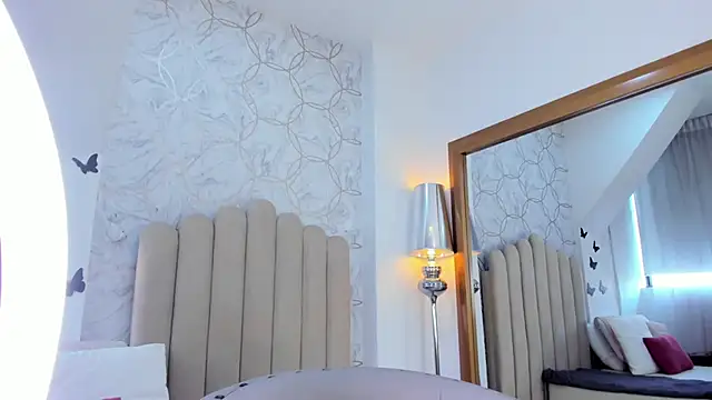 SofiaRios04 online show from 29, 9, 2025