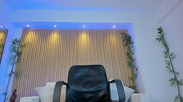 Snapshot of paulina_sweett_ chatting on 11, 10, 2025 paulina sweett online show from 11, 10, 2025