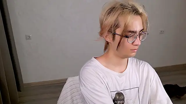 CuteYukiKun online show from 25, 10, 2025