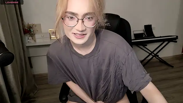 Snapshot of CuteYukiKun chatting on 6, 7, 2026 CuteYukiKun online show from 6, 7, 2026
