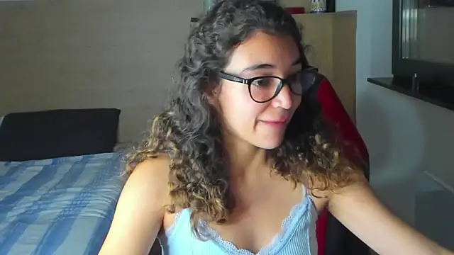 Snapshot of uniquerossie chatting on 24, 10, 2025 uniquerossie online show from 24, 10, 2025