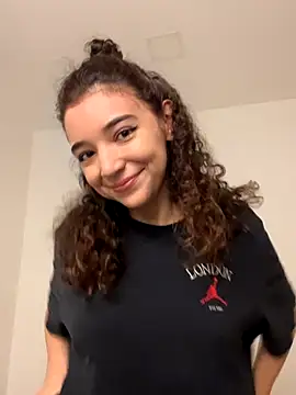 Snapshot of uniquerossie chatting on 30, 11, 2025 uniquerossie online show from 30, 11, 2025