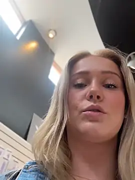 lexi luv online show from 7, 3, 2025