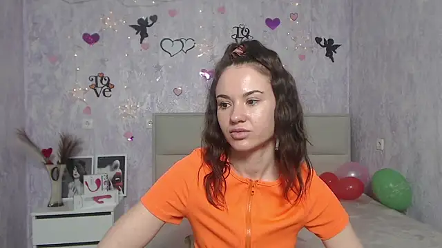 KaraCriegs online show from 3, 2, 2025