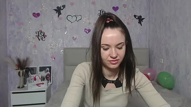 KaraCriegs online show from 5, 2, 2025