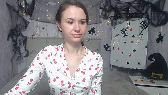 KaraCriegs online show from 19, 10, 2025