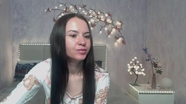 Snapshot of KaraCriegs chatting on 7, 3, 2026 KaraCriegs online show from 7, 3, 2026