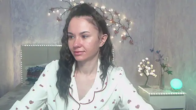 Snapshot of KaraCriegs chatting on 25, 3, 2026 KaraCriegs online show from 25, 3, 2026