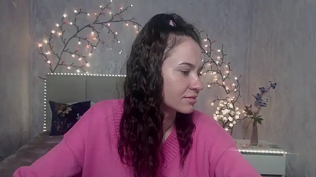 Snapshot of KaraCriegs chatting on 15, 4, 2026 KaraCriegs online show from 15, 4, 2026