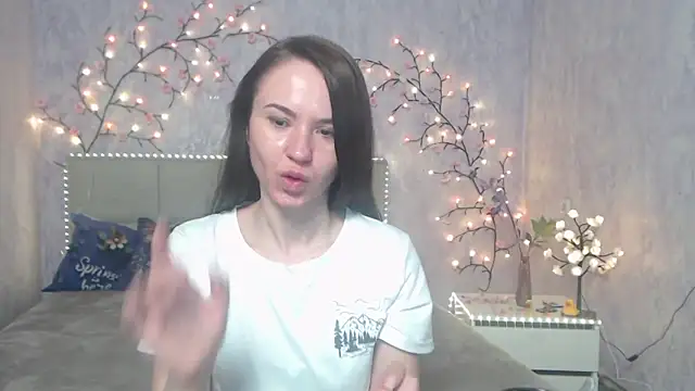 Snapshot of KaraCriegs chatting on 1, 5, 2026 KaraCriegs online show from 1, 5, 2026