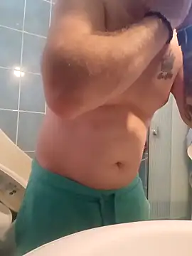 Snapshot of LucianM6 chatting on 16, 9, 2025 LucianM6 online show from 16, 9, 2025