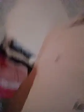 Snapshot of LucianM6 chatting on 19, 11, 2025 LucianM6 online show from 19, 11, 2025