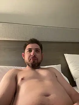 Snapshot of caliguy37 chatting on 18, 2, 2025 caliguy37 online show from 18, 2, 2025