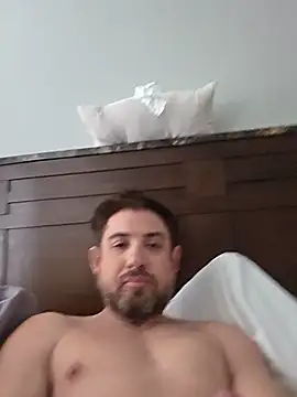 Snapshot of caliguy37 chatting on 19, 7, 2026 caliguy37 online show from 19, 7, 2026