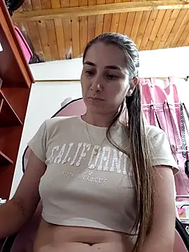 Snapshot of Iris_love18 chatting on 27, 6, 2026 Iris love18 online show from 27, 6, 2026