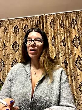 NadiraNoor online show from 23, 11, 2025