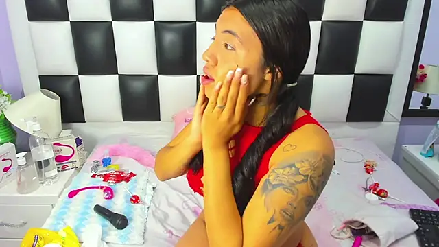 Snapshot of arianaa_tompsoon chatting on 27, 11, 2025 arianaa tompsoon online show from 27, 11, 2025