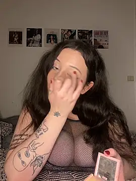 milkyhonybaby online show from 29, 10, 2025