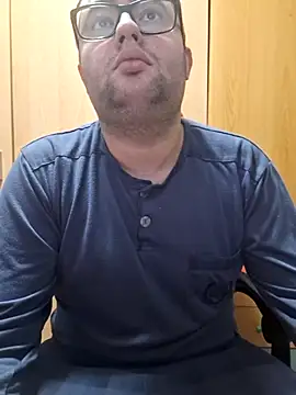 Javier bear online show from 3, 12, 2025