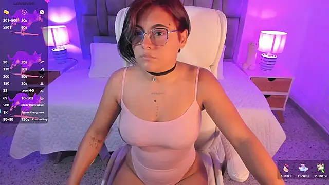 Snapshot of MonieLodge chatting on 19, 3, 2025 MonieLodge online show from 19, 3, 2025
