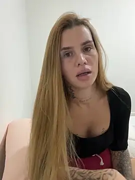 EmiliaCatalina online show from 30, 9, 2025