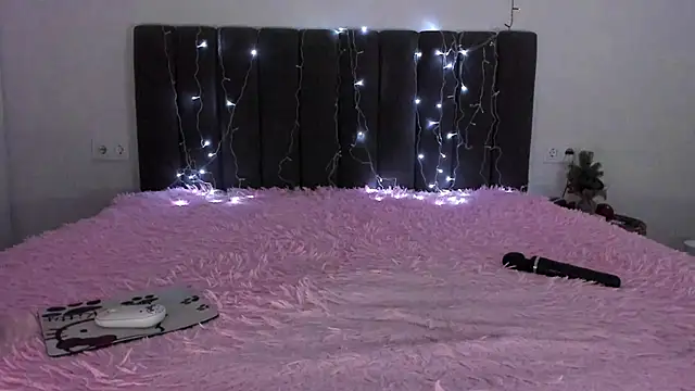 Mika Ray online show from 25, 12, 2024