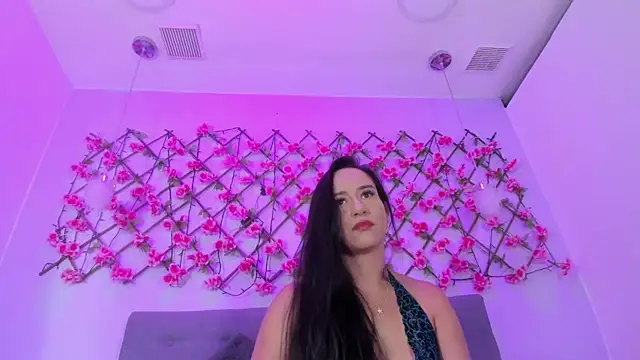 Snapshot of victoria_cooper3 chatting on 24, 1, 2025 victoria cooper3 online show from 24, 1, 2025