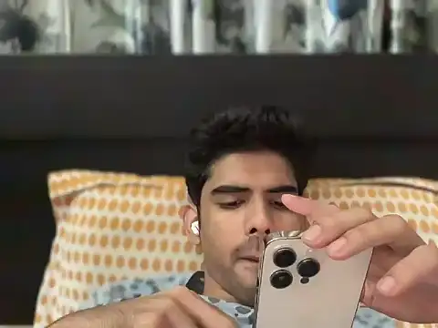 Snapshot of currencycrypto706 chatting on 17, 11, 2025 currencycrypto706 online show from 17, 11, 2025