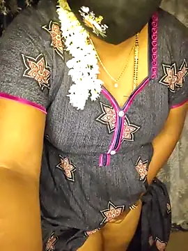 Snapshot of vani-09 chatting on 8, 3, 2025 vani-09 online show from 8, 3, 2025