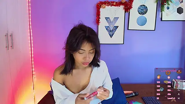 cinnamon kyla online show from 17, 12, 2024