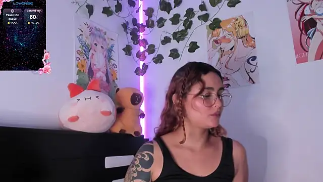 Violette-Ramirez01 online show from 14, 1, 2025