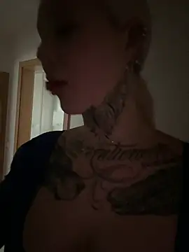 Stella-Kink online show from 2, 1, 2025