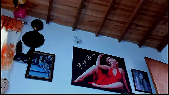 seleneh online show from 5, 10, 2025