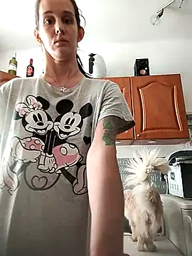 Snapshot of LauraBaby chatting on 1, 10, 2025 LauraBaby online show from 1, 10, 2025