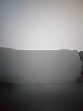 Snapshot of LauraBaby chatting on 4, 3, 2026 LauraBaby online show from 4, 3, 2026