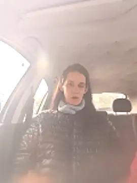 Snapshot of LauraBaby chatting on 9, 4, 2026 LauraBaby online show from 9, 4, 2026