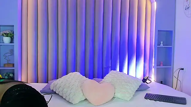 nahomi campbell online show from 13, 2, 2025