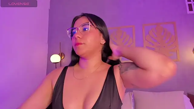 Snapshot of majo_rosse_ chatting on 16, 5, 2026 majo rosse online show from 16, 5, 2026