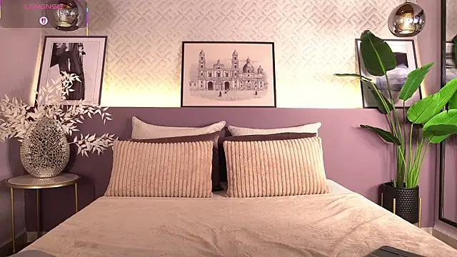 Snapshot of ElleDiane chatting on 18, 3, 2026 ElleDiane online show from 18, 3, 2026