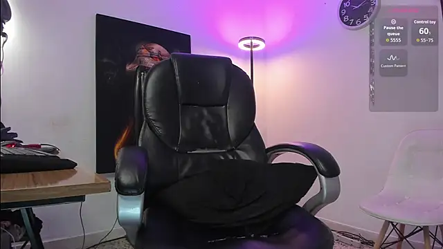 Nicolas Fellener online show from 18, 11, 2025