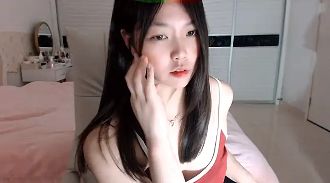 -Lucky Girl online show from 20, 3, 2025