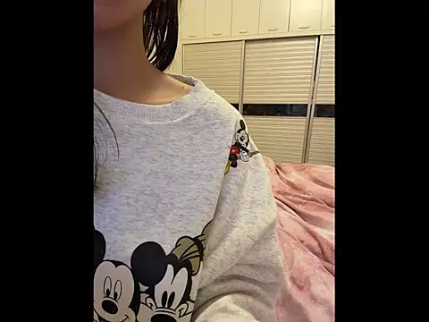 -Lucky Girl online show from 28, 3, 2026