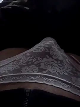 Snapshot of Monzizi9x chatting on 6, 1, 2026 Monzizi9x online show from 6, 1, 2026