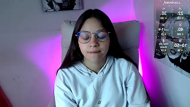 SamanthaRoldaan online show from 1, 3, 2025