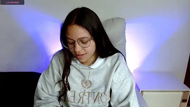 SamanthaRoldaan online show from 18, 3, 2025