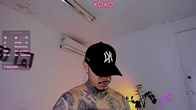 JordanSmiith  online show from 5, 2, 2025