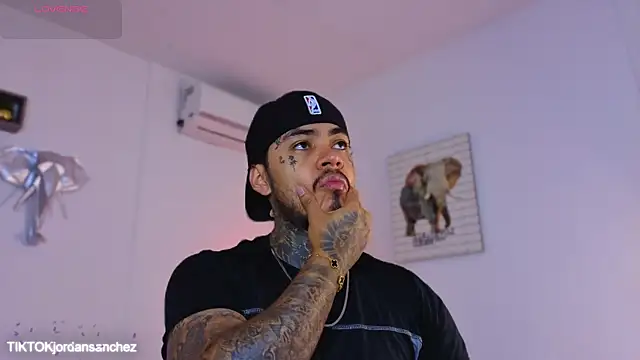 JordanSmiith  online show from 5, 1, 2026