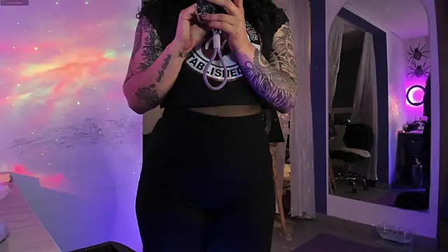 witchviolet online show from 27, 2, 2025