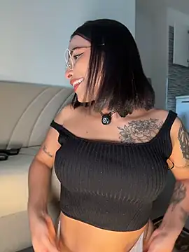 Snapshot of maykka chatting on 18, 5, 2026 maykka online show from 18, 5, 2026