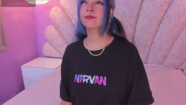 chloe watson  online show from 11, 2, 2025